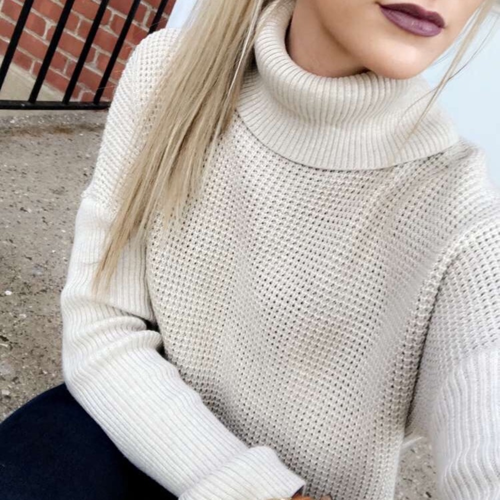 Michael Kors turtleneck sweater !